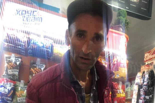 Разыскивается подозреваемый в убийстве матери топором - ФОТО