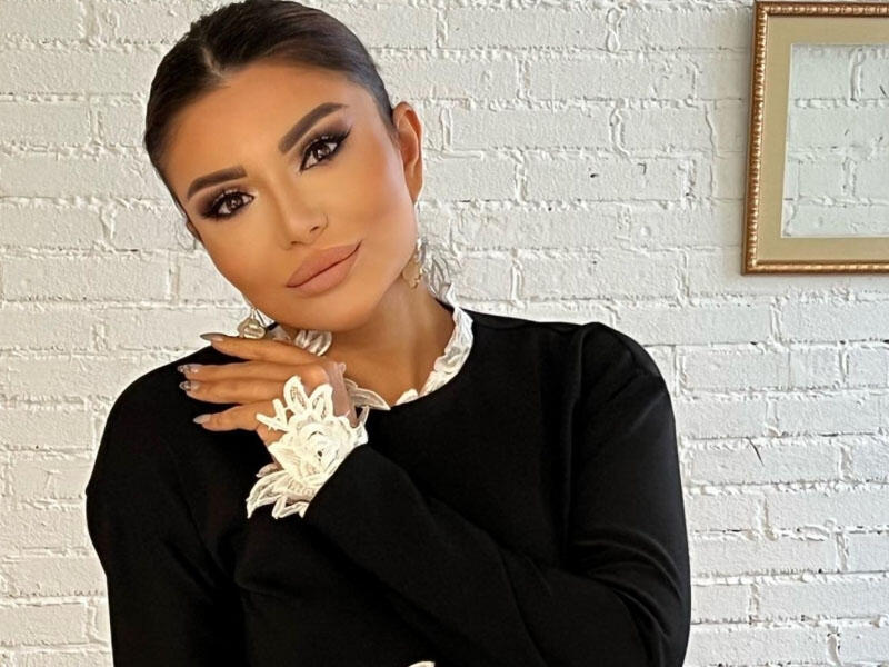 Afaq izləyicisini polisə verib