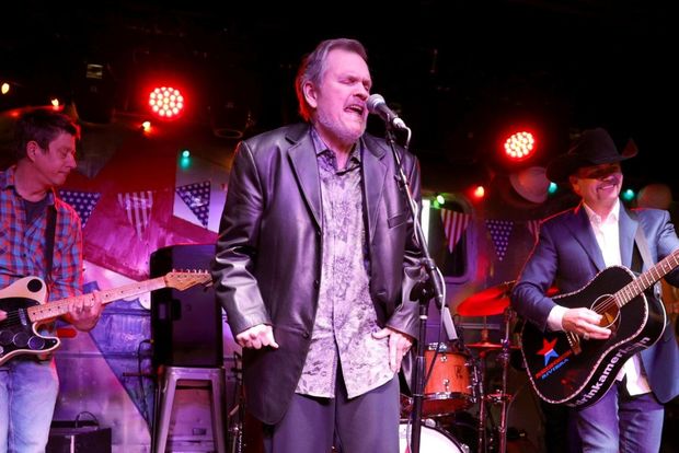 Умер американский певец и актер Meat Loaf