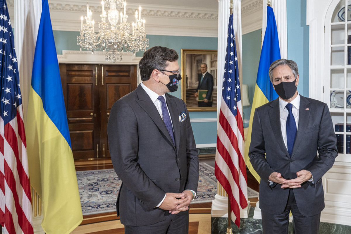 Blinken Cenevrədə Lavrovla keçirdiyi görüşün nəticələri barədə Kulebanı məlumatlandırıb