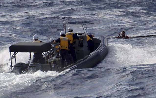 Pakistanda iki qayıq toqquşub, 30 balıqçı itkin düşüb