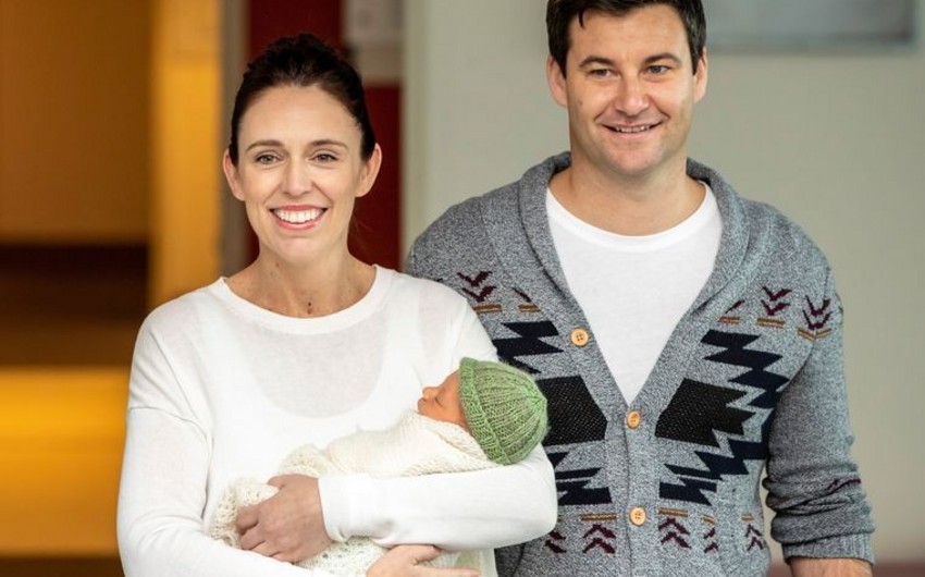 Yeni Zelandiyanın Baş naziri koronavirusa görə toyunu təxirə salıb