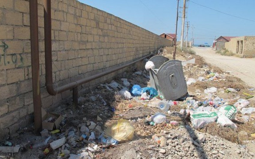 Zaqatalada məişət tullantılarını urnalardan kənara atanlar cərimələnib