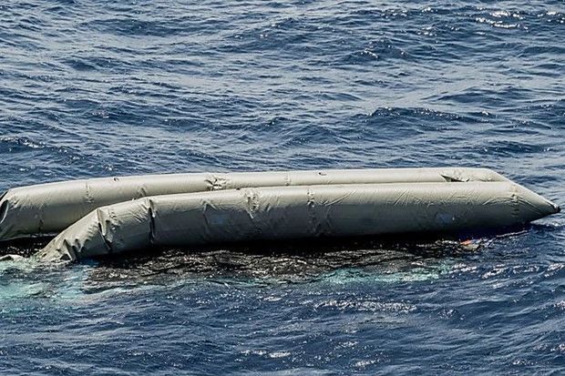 Береговая охрана США ищет 39 человек с затонувшей недалеко от Флориды лодки