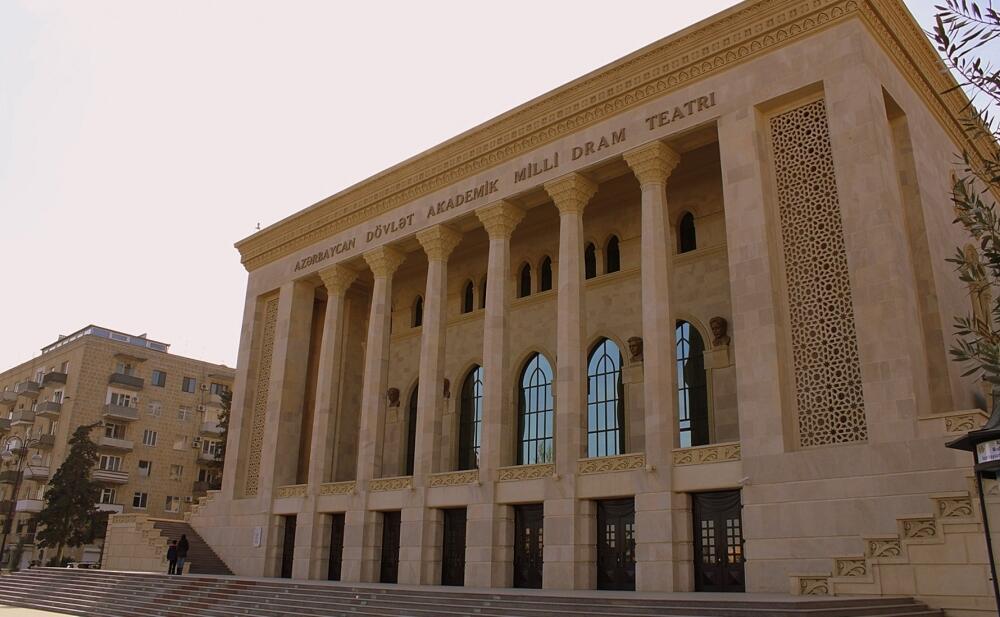 “AzDrama”da koronavirusa yoluxma artdı, teatr bağlandı