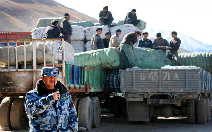 Qırğızıstan Tacikistanla sərhəddə yaşayan 60 ailənin təxliyə edildiyini bildirib