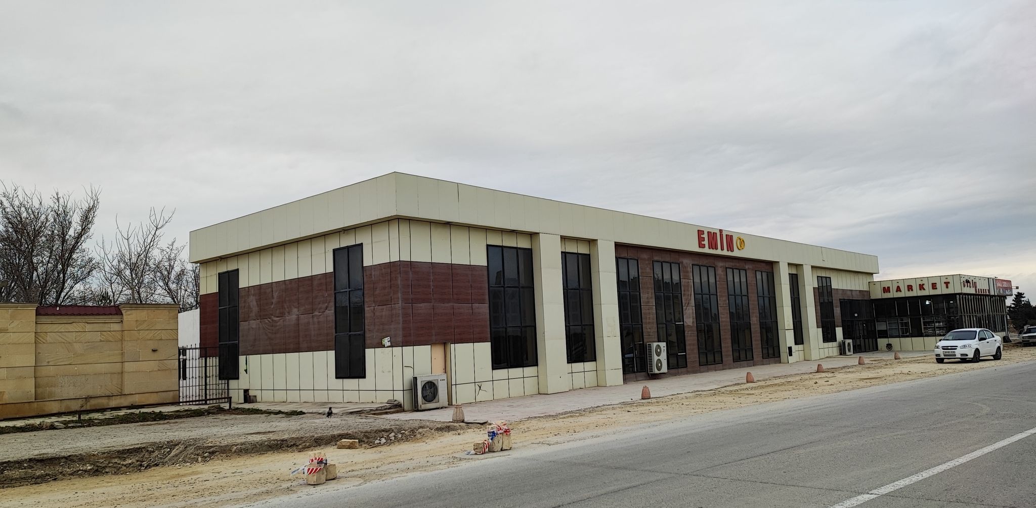 Sumqayıtda qanun saymayan restoran - “Emin” ŞADLIQ SARAYINDAN ÖZBAŞINALIQ