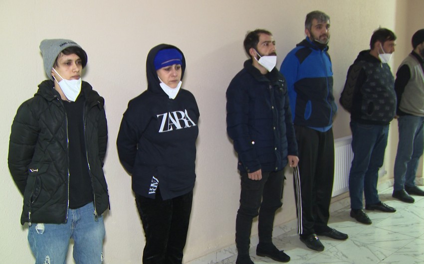 Abşeronda narkotacir qadın və şəbəkə üzvləri saxlanılıb