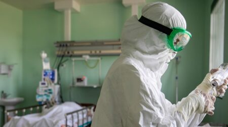 Qazaxıstanda bir gündə 12 minə yaxın yoluxma halı qeydə alınıb