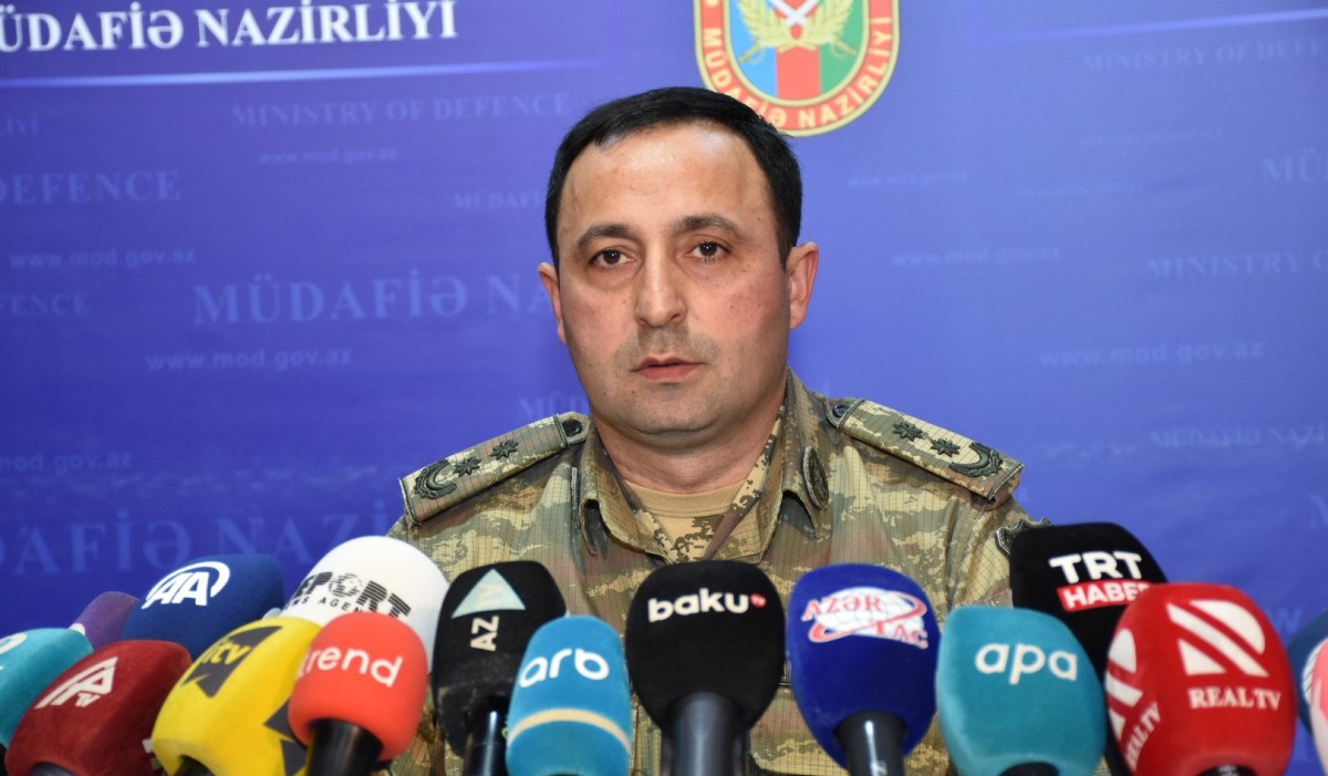 Müdafiə Nazirliyi Kəlbəcərdə itkin düşən hərbi qulluqçu ilə bağlı brifinq keçirir