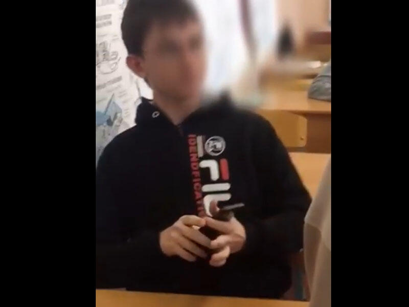 Məktəbdən daha bir BİABIRÇI VİDEO YAYILDI - Qadın müəllim oğlan şagirdə GÖRÜN NƏ EDİR - ANBAAN VİDEO