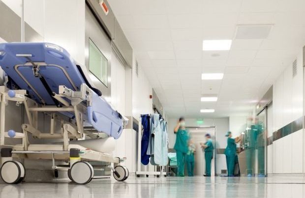 Həkimin çantasından 600 manat oğurladı – Video