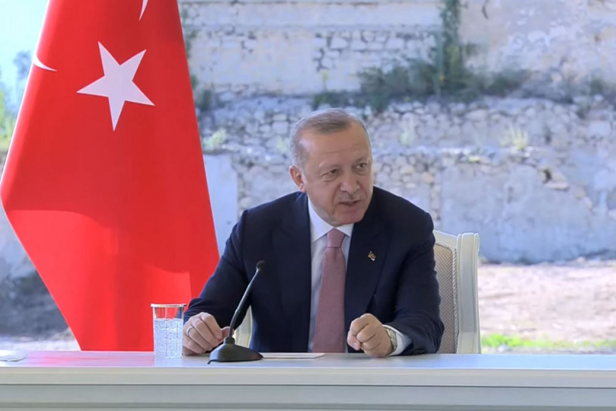Ərdoğan: “Azərbaycandan Türkiyəyə təbii qazın idxalını artırdıq”