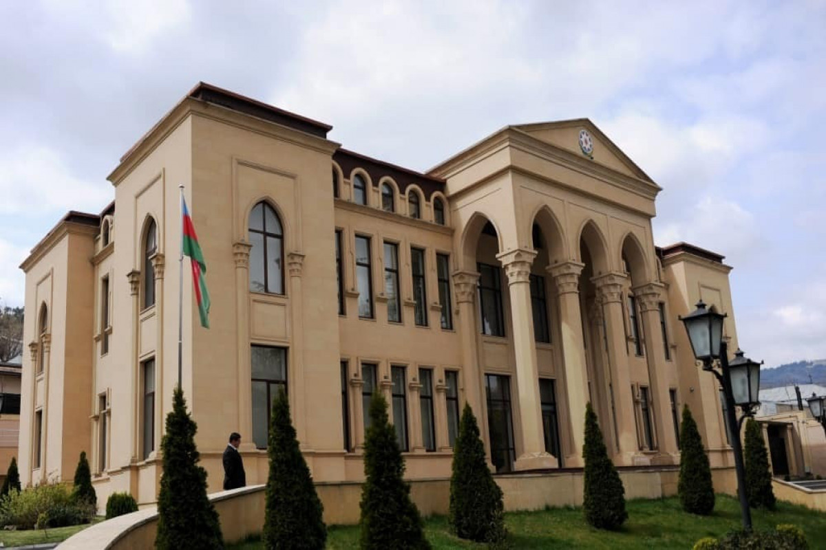 Azərbaycanın Gürcüstandakı səfirliyi işbazlarla bağlı soydaşlarımıza müraciət edib