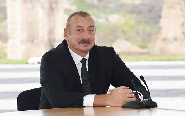 Prezidentdən xaricdə təhsil alanlara tövsiyə - “Vətənə qayıtsınlar”+Video