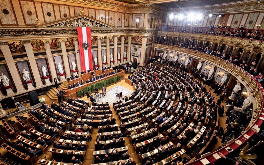 Avstriyada koronavirusa qarşı məcburi peyvənd tətbiq ediləcək