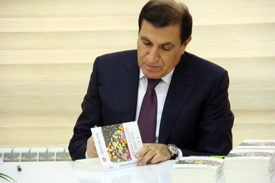 Əjdər Ol həbs edilən məmurlar arasında kişi kimi davranışı ilə fərqləndi: ZİYANI TAM ÖDƏDİ, HEÇ KƏSİN ARXASINDA GİZLƏNMƏDİ