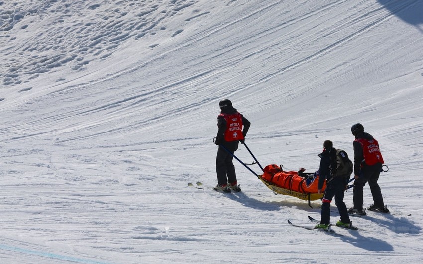 Avstriyada qar uçqunu baş verib, ölənlər var