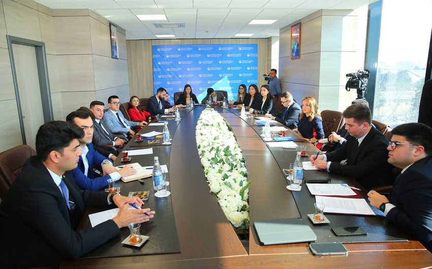 QHT Agentliyində fəal gənclərlə görüş keçirilib