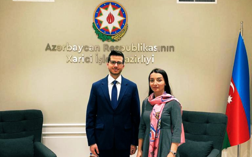 İsrail səfiri Azərbaycan XİN sözçüsü ilə görüşüb