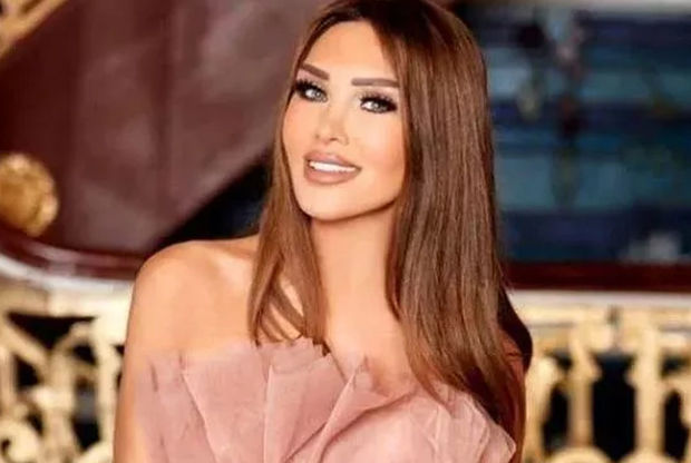 “Photoshop”la qolunu “yoxa çıxartdı” - FOTO