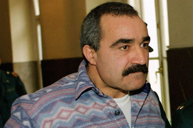 Беглец почти год прятался от полицейских в лесу