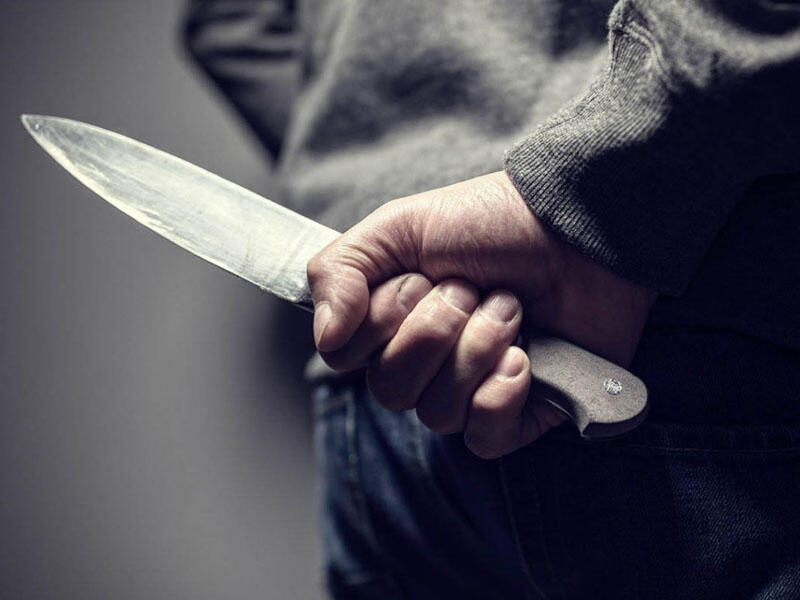 Məktəbdə 4 uşaq anası qətlə yetirildi