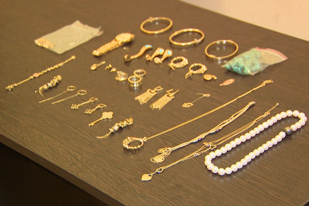 Bakıda evdən içərisində 34 min manatlıq qızıl olan seyf oğurlandı - FOTO/VİDEO