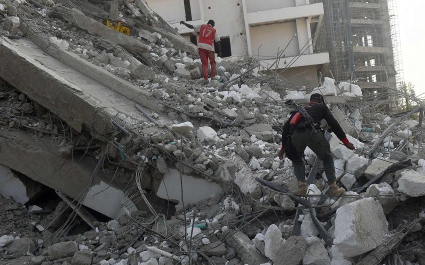 Nigeriyada tikilməkdə olan bina uçub, dağıntılar altında qalanlar var