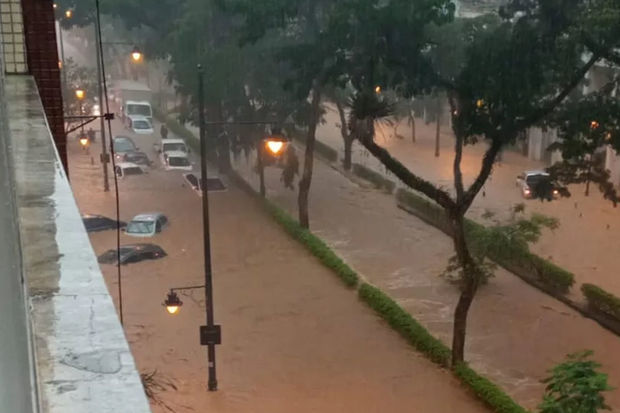 Braziliyada daşqınlar altı nəfərin həyatına son qoyub - VİDEO