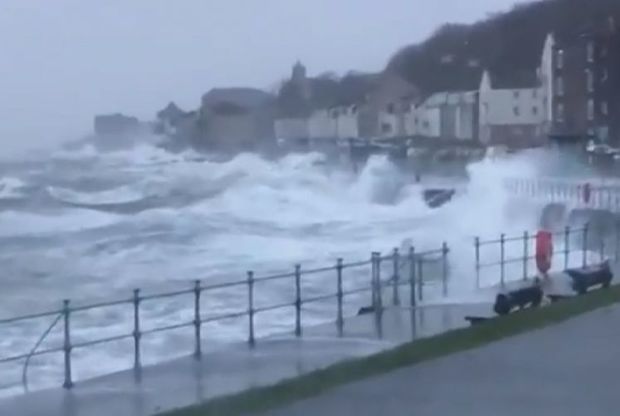 Almaniyada “İleniya” qasırğası: Ölənlər var - VİDEO
