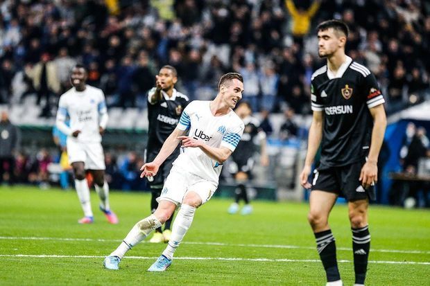 Лучшим игроком недели может быть признан футболист, забивший в ворота 