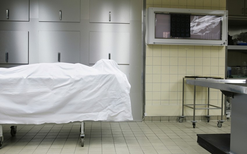 İmişli sakini uçan beton hasarın altında qalaraq ölüb