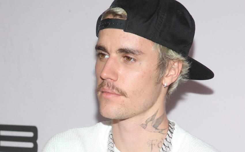 Castin Biber koronavirusa yoluxub