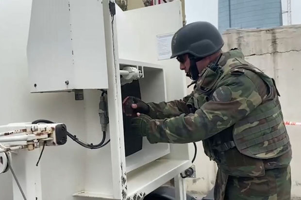 Bakıda əl qumbarası tapıldı - FOTO/VİDEO