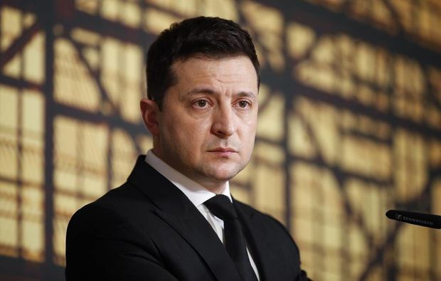 Zelenski: “Düşmən ciddi itkilər verir”