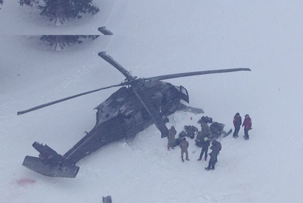 ABŞ-da iki helikopter turizm zonasının yanına düşdü - VİDEO