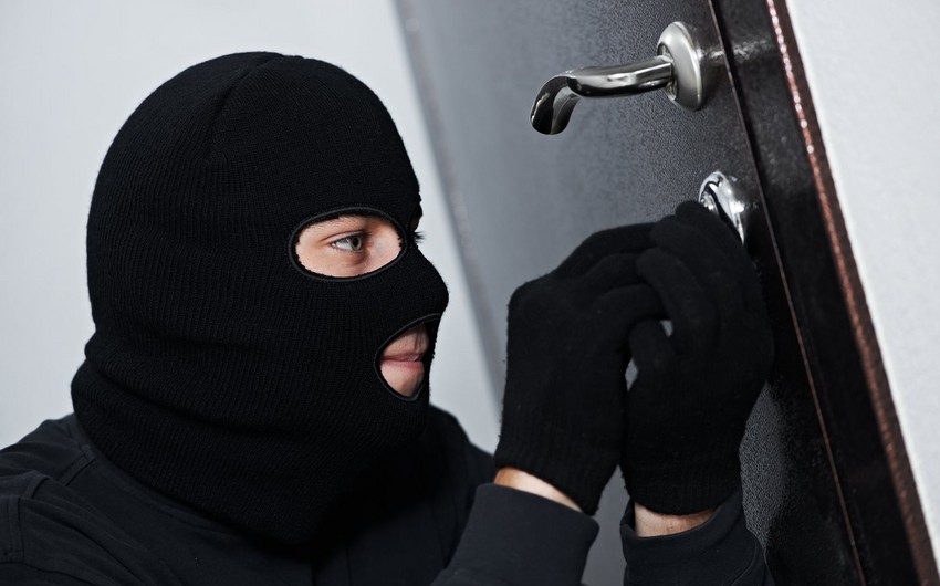 Gəncədə şirkətin anbarından 7 min manatlıq oğurluq edilib