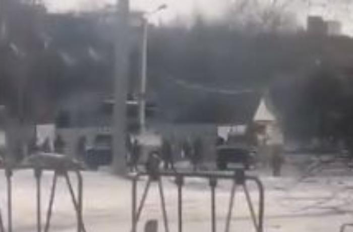 Xarkovda küçə döyüşləri gedir - VİDEO