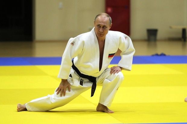 Putin Beynəlxalq Cüdo Federasiyasının fəxri prezidenti titulundan məhrum edildi