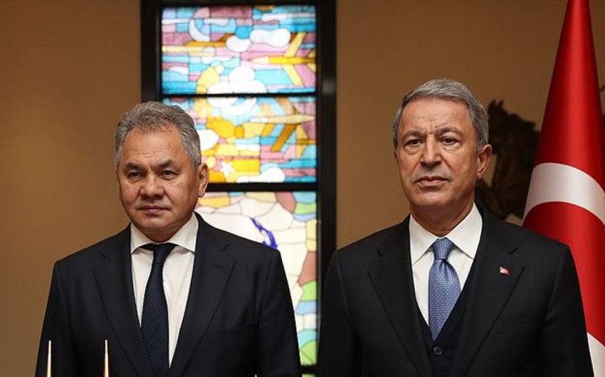 Akar və Şoyqu Ukraynadakı vəziyyəti müzakirə edib