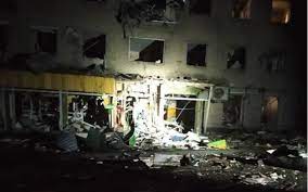 Rusiya İzyum şəhərini bombalayıb, uşaqlar da daxil olmaqla bir neçə nəfər ölüb