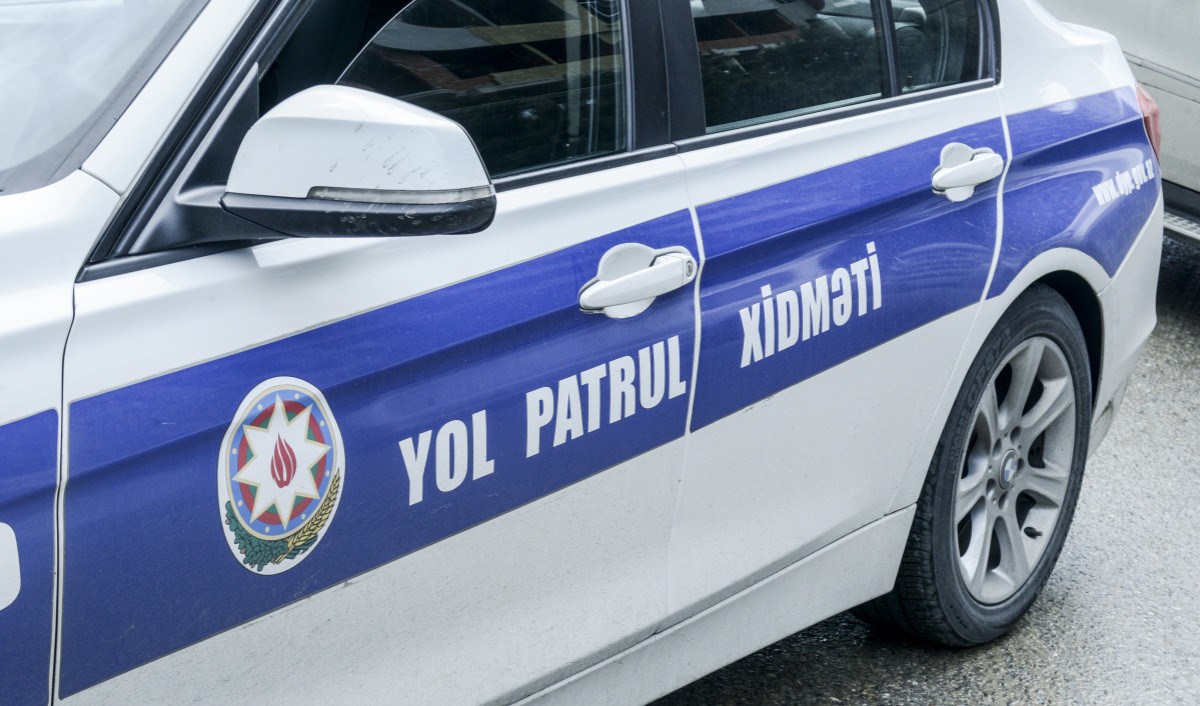 Yol polisi hava şəraiti ilə bağlı sürücülərə müraciət edib