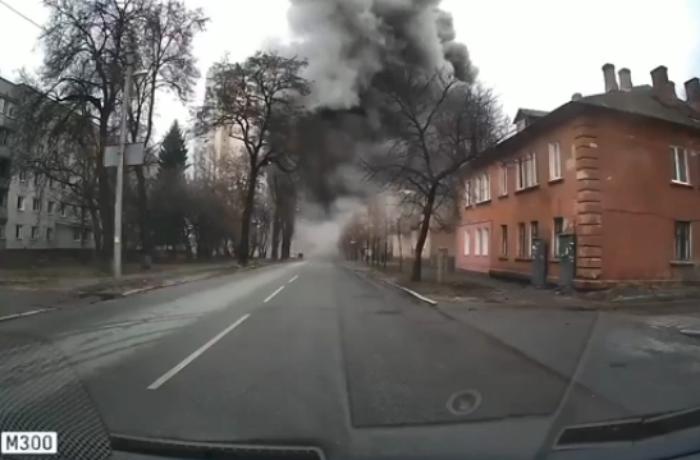 Ukraynada yaşayış binası vuruldu – ANBAAN VİDEO