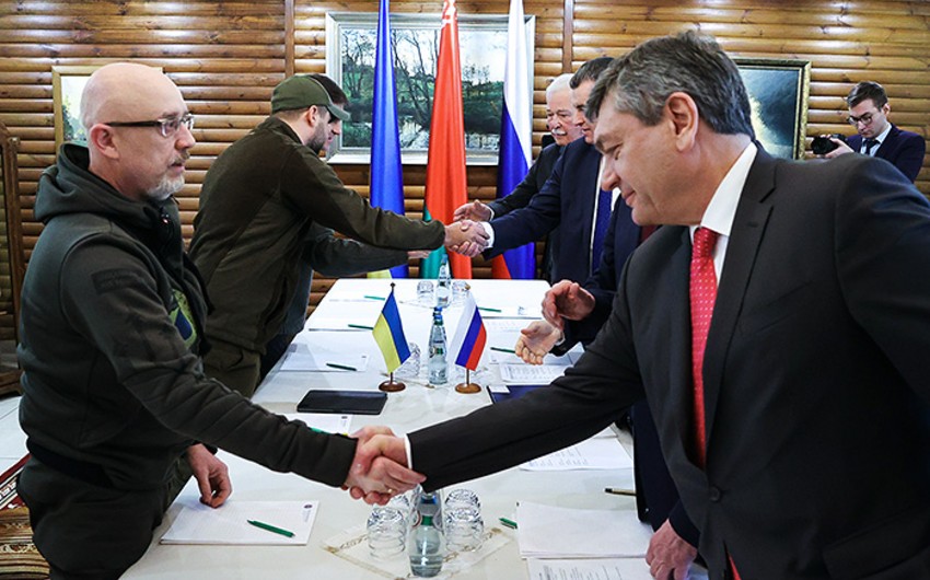 Украина и Россия завершили второй раунд переговоров