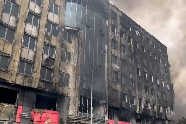 Kiyev yaxınlığında kənd raket hücumuna məruz qaldı - VİDEO