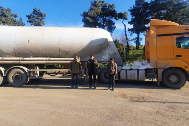 Xocavəndə icazəsiz daxil olan şəxslər həbs edildi