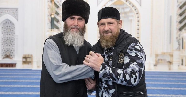 Çeçenistanın müftisi: “Rusiya üçün vuruşmaq cihaddır”
