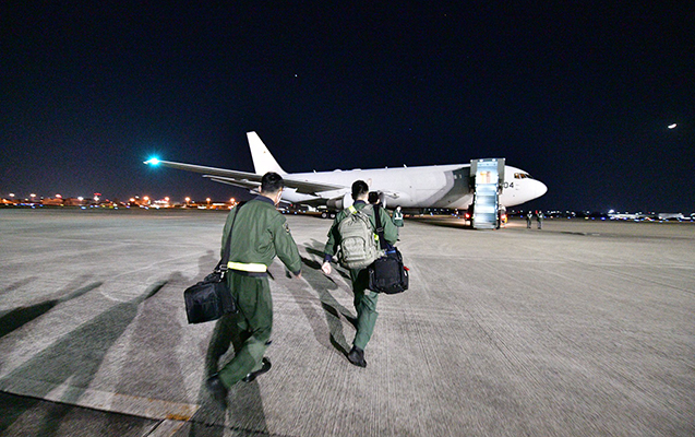 Yaponiya Ukraynaya hərbi ləvazimatlar göndərdi - Fotolar