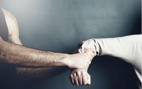 Azərbaycanda Asan Xidmət Mərkəzinin əməkdaşı qaçırılıb